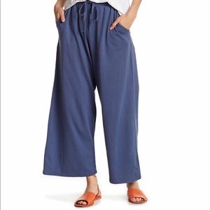 Crop wide leg pant